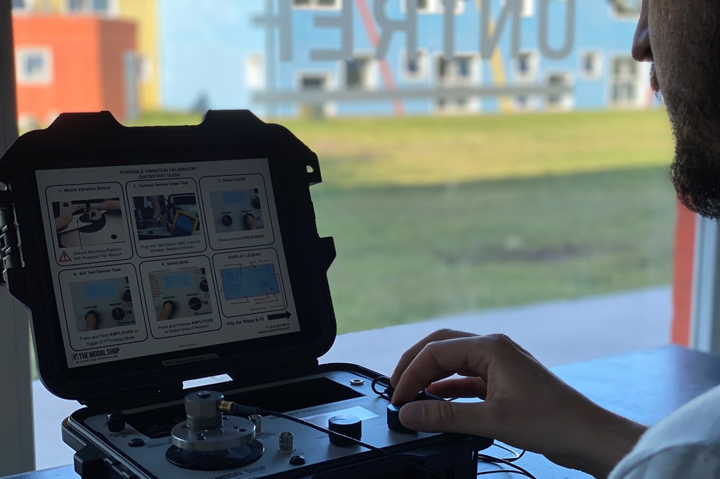 Certificación de vibrómetros y acelerómetros